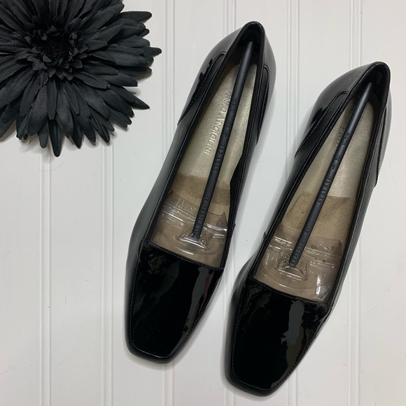 Enzo Angiolini Black Liberty Flats - Picture 4 of 13